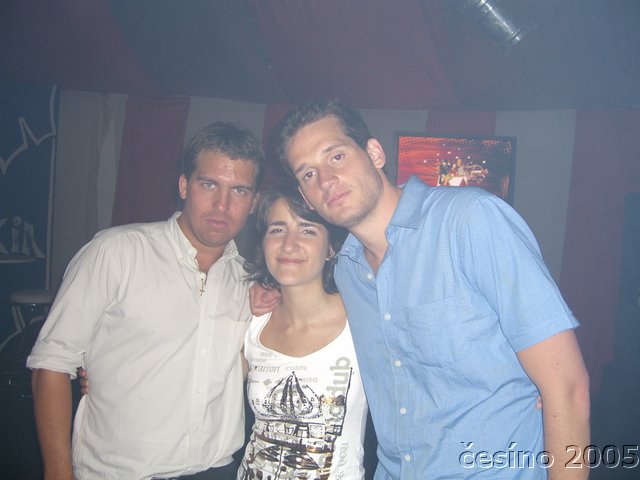 vparty2005_050.JPG