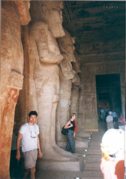 abusimbel_in3.jpg