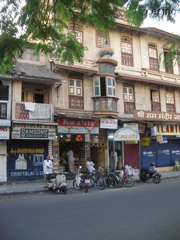 pune017.JPG